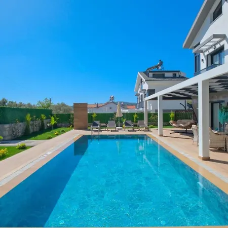 Вилла Ovacik 3 Bedroom With Private Pool Hot Tub *