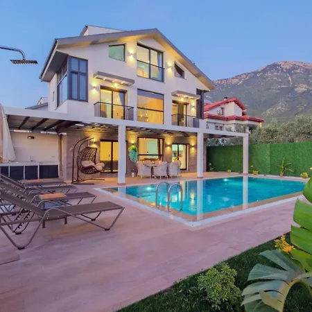 Ovacik 3 Bedroom With Private Pool Hot Tub * Фетхие