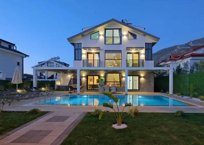 Вилла Ovacik 3 Bedroom With Private Pool Hot Tub *