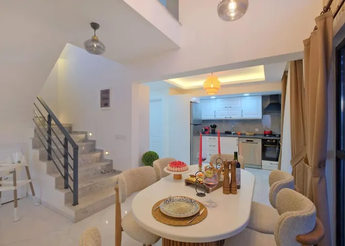 Ovacik 3 Bedroom With Private Pool Hot Tub Вилла Фетхие