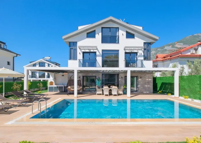 Вилла Ovacik 3 Bedroom With Private Pool Hot Tub *