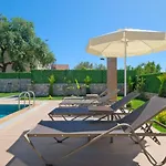 Ovacik 3 Bedroom With Private Pool Hot Tub فيلة *