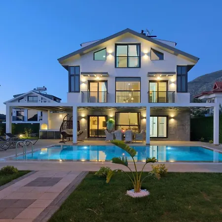 Villa Ovacik 3 Bedroom With Private Pool Hot Tub *