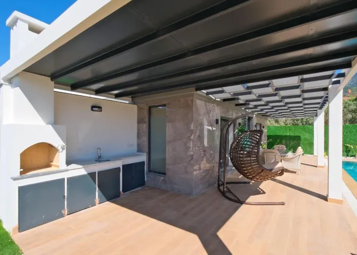 Ovacik 3 Bedroom With Private Pool Hot Tub Villa