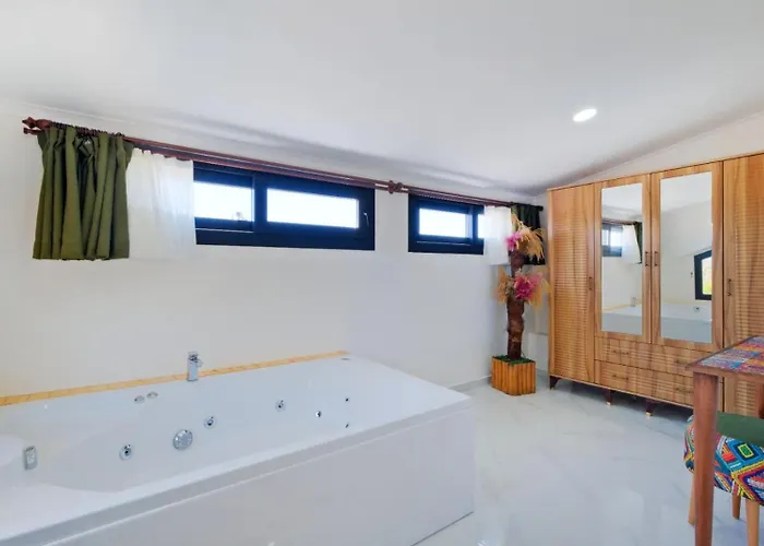 Ovacik 3 Bedroom With Private Pool Hot Tub Villa Fethiye